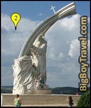 Danbue Bend River Tour Map, Hungary, St. Stephen´s Coronation Statue