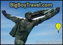top day and best trips from Budapest, Memento Park statues