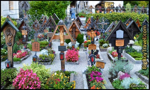 Top 10 Things To Do In Hallstatt Austria - Catholic Church Cemetery