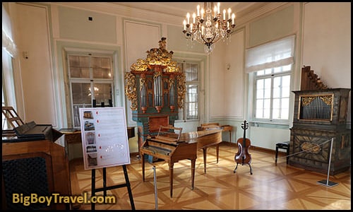 free Mozart Walking Tour In Salzburg Classical Music Locations Do It Yourself Guide - Mozart Family Residence House Wohnhaus guided tour