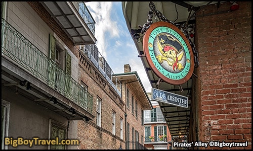 FREE New Orleans French Quarter Walking Tour Map self guided - Pirates' Alley cafe